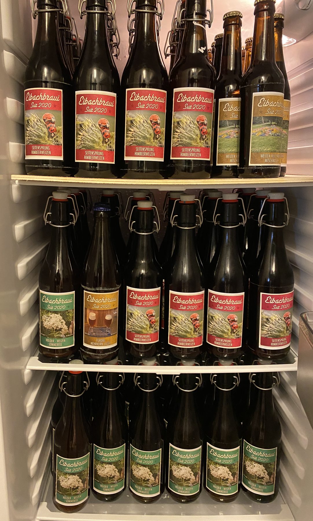 Eibachbraui-Flaschen mit verschiedenen Biersorten